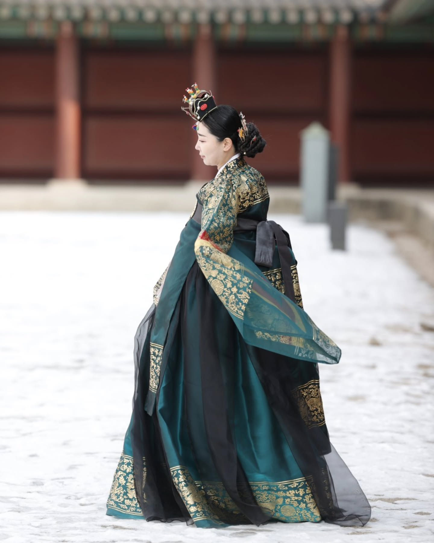 빛담클럽 작가님들과 
청원삼 촬영

k_hanbok_yeinbang 

날씨도 좋았고
열정넘치시는 작가님들♡
1월 잊지못할 출사♡
.
.
.
.
#사진스타그램 #사진에미치다 #취미사진 #캐논 #canon #니콘 #nikon #감성스냅 #감성사진 #인물사진 #인물스냅 #일상스냅 #개인출사 #컨셉촬영 #스냅촬영 #dslr #film #디지털사진