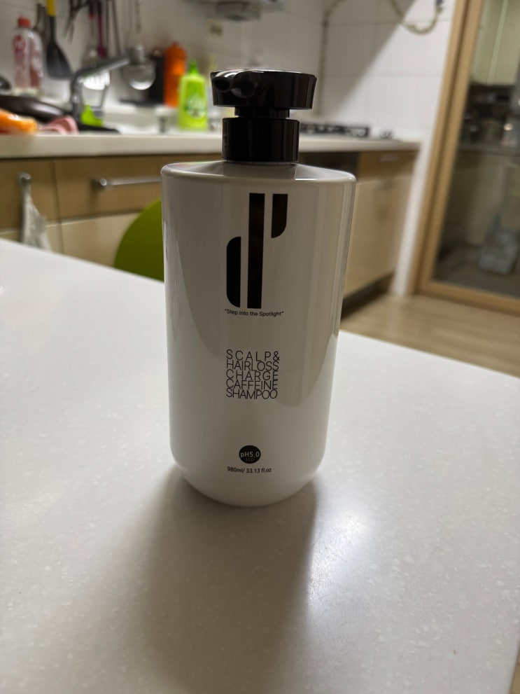 커피는 디카페인, 샴푸는 d'카페인 | 두피부 스칼프앤 헤어로스 차지카페인 샴푸 사용 후기