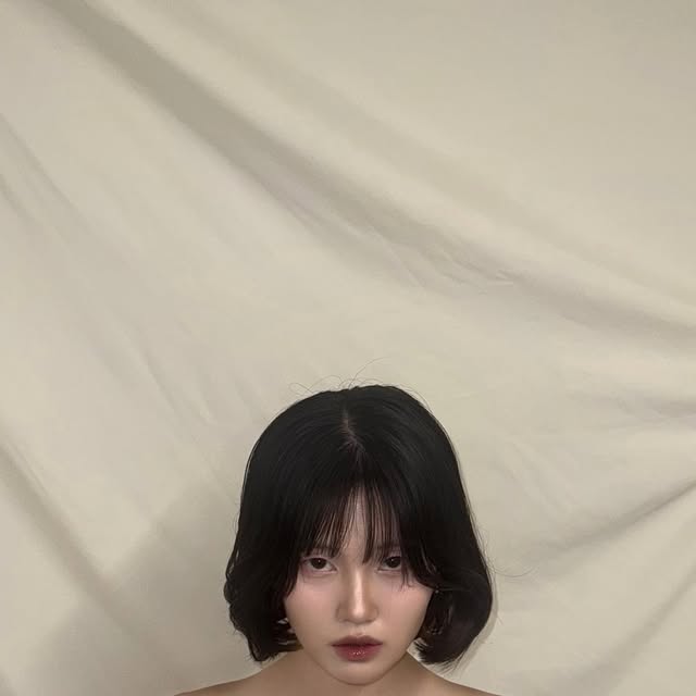 박가현 Gahyeon on Instagram: "2025 젠티르🤍 @jentir_official"