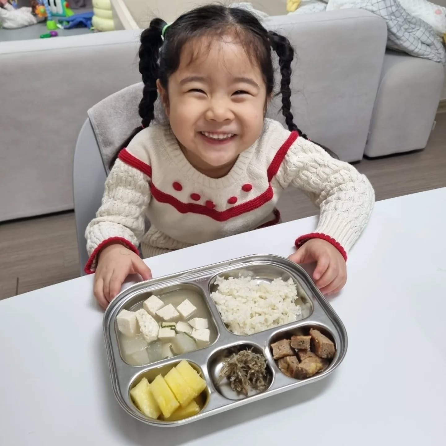 #방학기간 #끝
어린이집 유치원 방학 끝 삼식이들 밥반찬 걱정 끝
 

도담푸드 최고

늘맛있는반찬 배달해주니깐 너무 좋고 특히나 아이반찬
요즘 방학기간이라 반찬걱정 더많은 엄마들을 위한
오늘도 새벽반찬배달 오는날 냉장고 텅텅이여도 안심
진짜진짜 마트가면 살게 없는요즘 물가 도랏?
도담푸드덕에 요리도안해도되고 냉털걱정끝
1_dodam 

#오늘저녁 #집밥 #도담푸드 #대구반찬배달 #대구정기반찬배달 #대구새벽반찬배달 #대구달서구반찬 #대구달성군반찬 #문앞까지 #반찬걱정끝 #저녁있는삶
#택배반찬 #반찬택배 #아이들방학 #방학반찬걱정끝