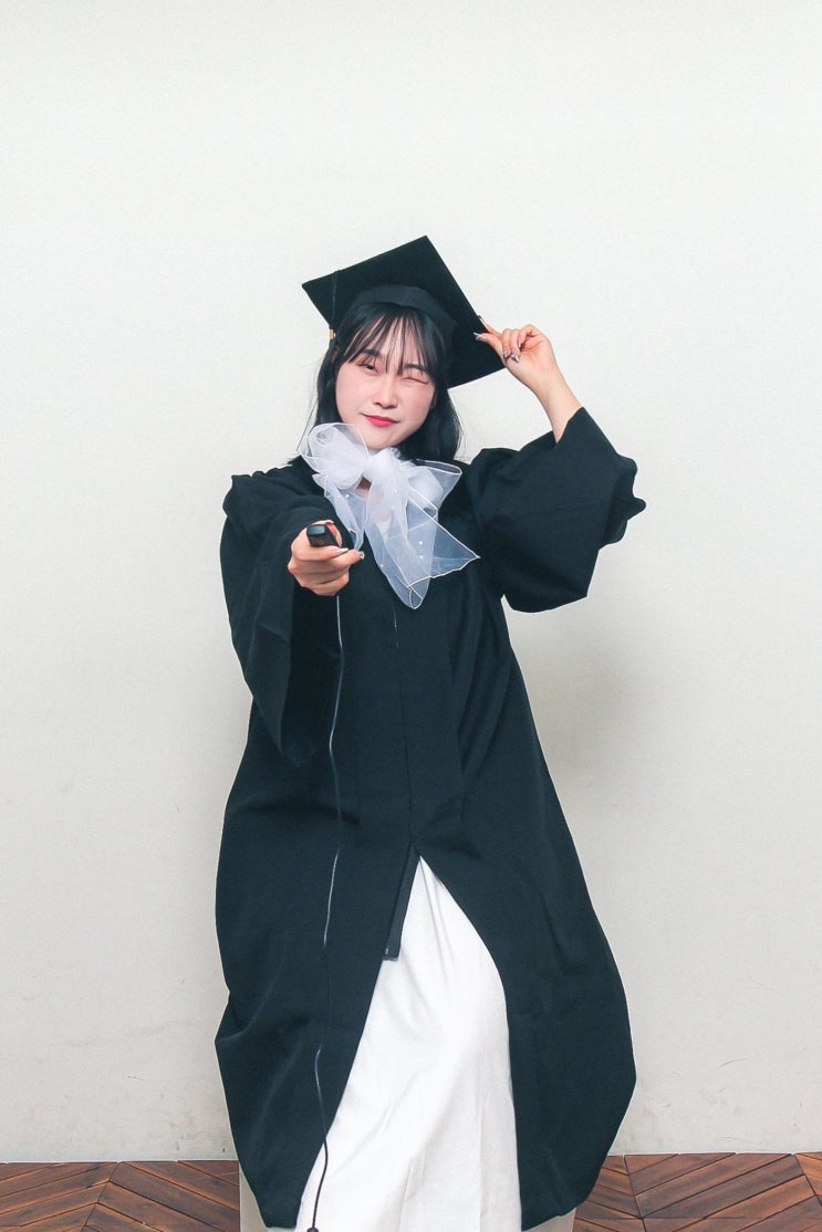 [신촌 셀프 사진관] 셀프 졸업사진 오늘, 우리 사진관 신촌점