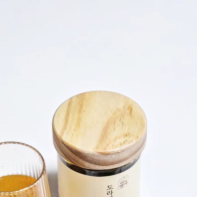 인플루언서 달콤 on Instagram: "#광고 요즘 매일 챙기고 있는 지리산별마루 배도라지청 지리산별마루 특징은? 뿌리작물의 명당 청정 지리산에서 기른 원재료! 껍질째 사용하는 도라지 (더 많은
