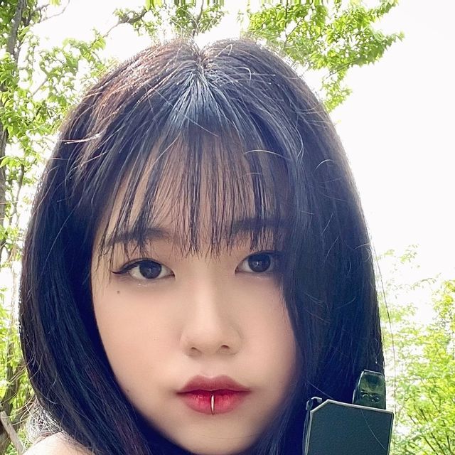 미란 | Luna on Instagram: "#광고 귀엽고 편한 에어크림 전담🩶 휴대성이 좋고, 맛 표현에 진심이며 깔끔한 색상들로 사람들 마음까지 사로잡은 에어크림! 누수 방지 시스템까지 완벽✔️