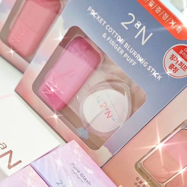 @anutevol on Instagram: "#광고 투에이엔 여름 뮤트 화장품 추천💖🎀 🎀투에이엔 베러미 아이팔레트 07 러버블 #여쿨라이트 색조가 생각보다 쨍하지 않아 여름뮤트에게도 화사한 메이크업 연출
