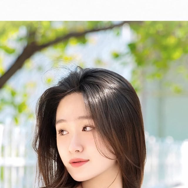 𝑺𝒐 𝒎𝒆, 소미 👀🌸 on Instagram: "오늘은 행복한 날입니다 !! 🌟💫
해가 짱짱한 날이면 더할 나위 없었겠지만, 더위가 밀려오는 요즘은 비와 함께 낮아진 기온이 더 달갑네요.
다들 수요팅, 여름팅입니다🫶
⠀
⠀
P: @malmellow_snap 
M: @so_me_.somi"