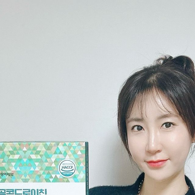 ❣️메이앤 뷰티 패션 건강하게 예뻐지는 일상 on Instagram: "#광고 #상아제약 #소연골콘드로이친 콘드로이친이 좋다는건 다 알고 계시죠~? 상어연골과 소연골이 대표적인데, 콘드로이친이라