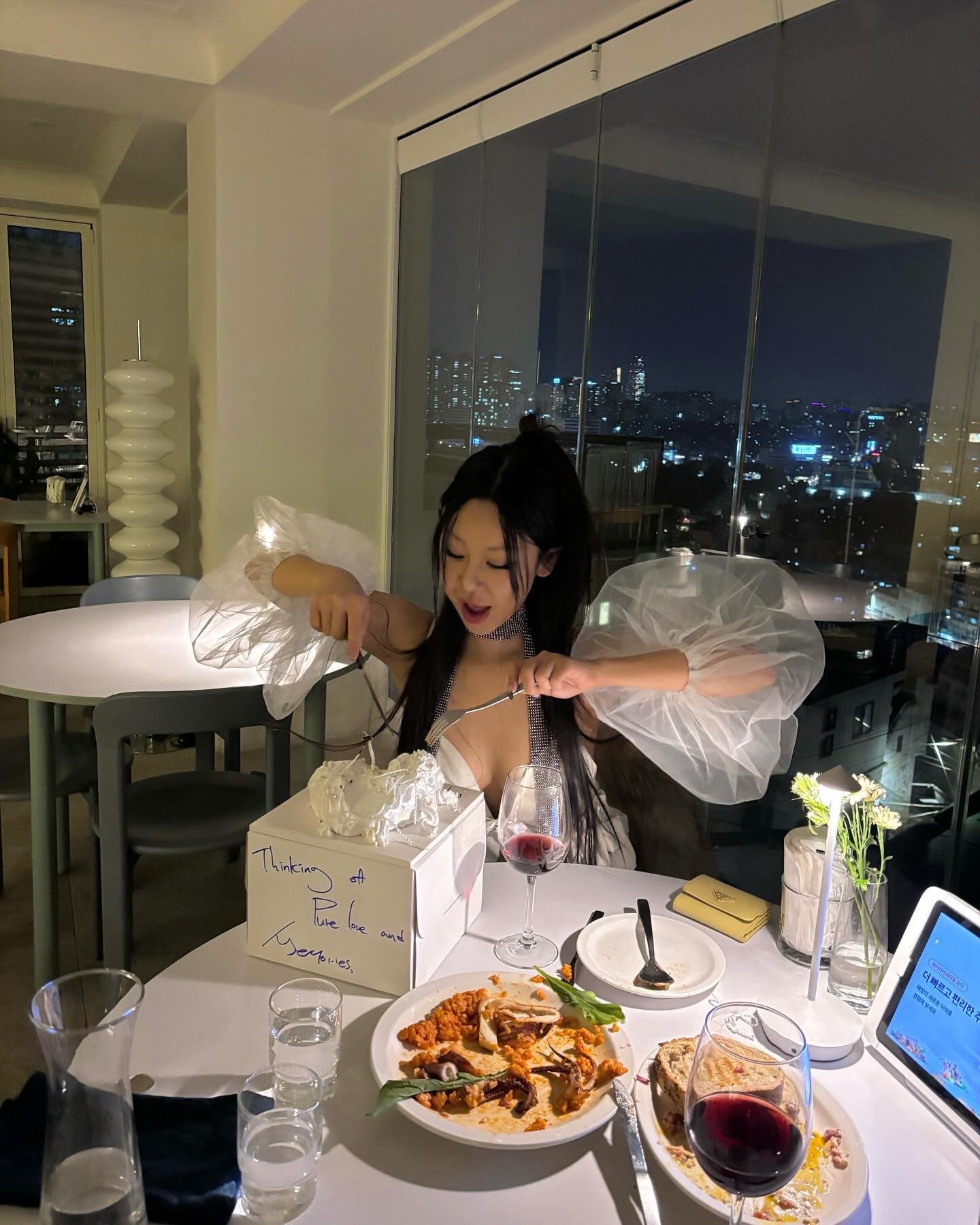 🎇🧡🎇maybe baby