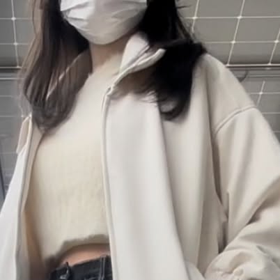 𝒮.𝐻𝑒𝑒 on Instagram: "#광고 스탠다드 블루종 스웨이드 자켓🤍 날이 너무 춥고 독감이 유행이라는데 감기에 걸리구 말았습니다.. 다들 감기 조심하세요😣 제가 요즘 자켓에 완전 푹 빠