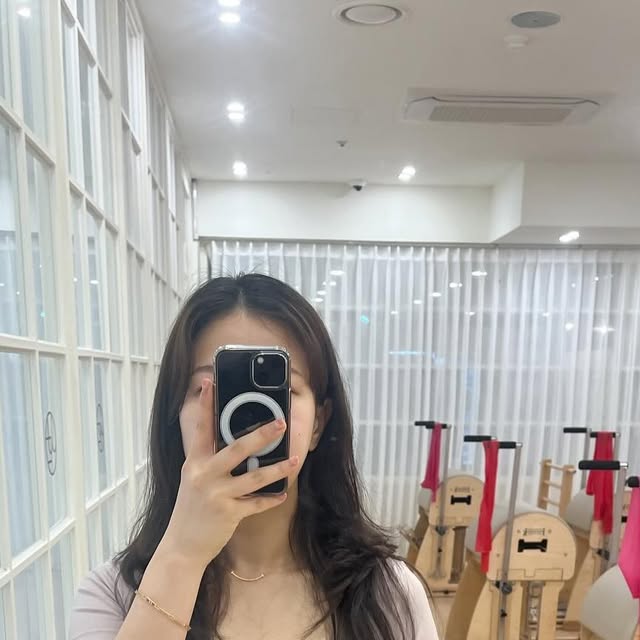 쿠잉의 운동계정🫧🤍 on Instagram: "#광고

#오운완  @_wefitness__  필라테스 완료!🔥

직장&헬스장&집에서 맹물은 먹기 싫고, 간편하게 톡 !
헛개차 스틱 소개할게요! ⭐️HACCP 인증 완료⭐️

@mcnulty_official
맥널티- 티브루 액상스틱 헛개차 진액 

1️⃣30개입, 11,900원 가성비 짱👍🏻

2️⃣미니백& 파우치에도 쏙!
헛개차 99% 고농축 진액이 1포에 가득!

3️⃣티백,원물을 우릴 필요 없어요!
-생수병에 부으면 간편하게 끝!

4️⃣헛개차 향이 풍부한 헛개나무열매베이스
 +장내 유익균이 좋아하는 프락토올리고당 함유로 은은한 단맛까지!

✅구매 링크
https://bit.ly/Teabrew-OriginalRaisin

#맥널티 #티브루 #헛개차 #티브루헛개차 #헛개원액 #액상차 #헛개차스틱"