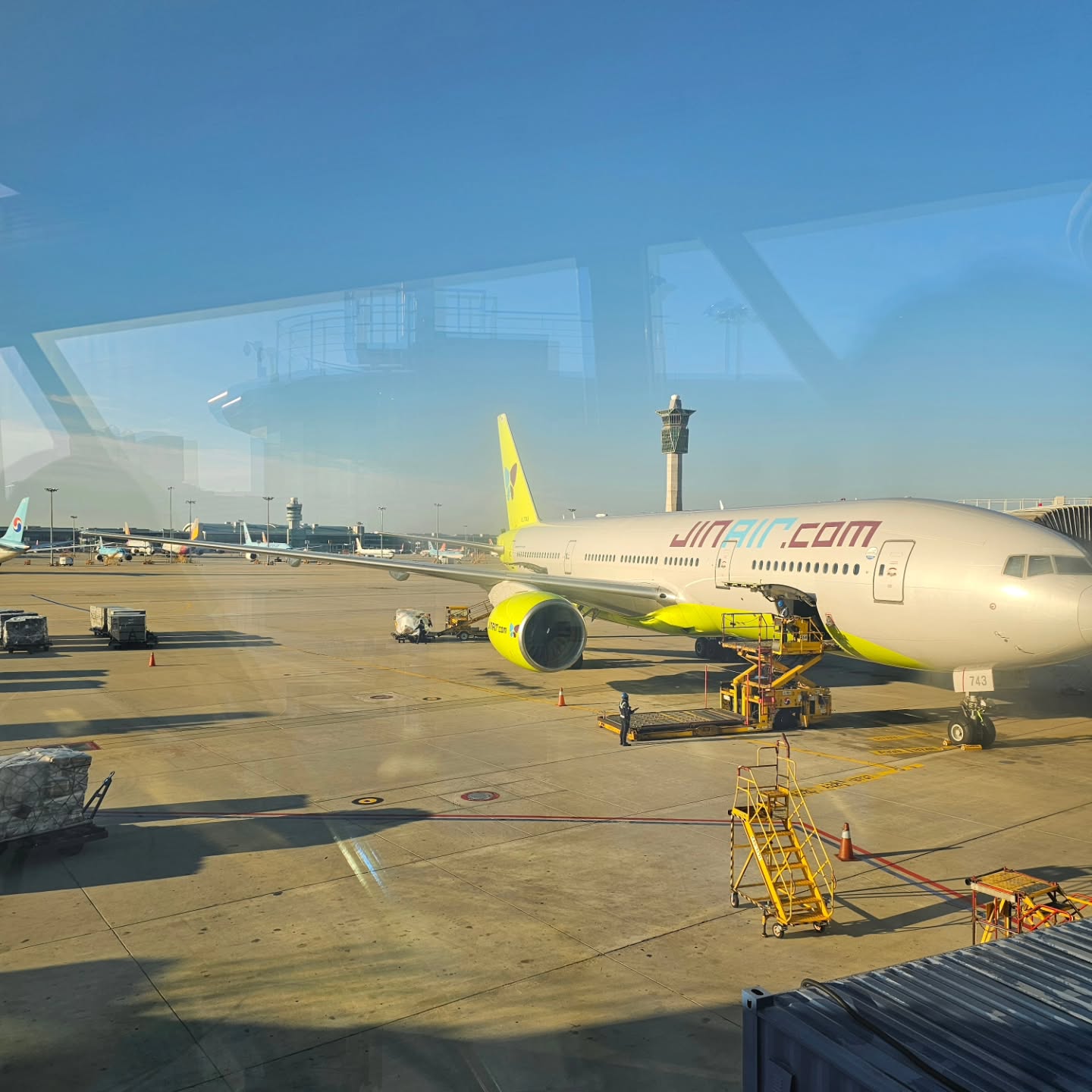 2024.05.28 
바이언니랑 일본여행💜
인천🛫 기타큐슈🛬

일본에 도착하자마자 비가 내리고 있었다☔️