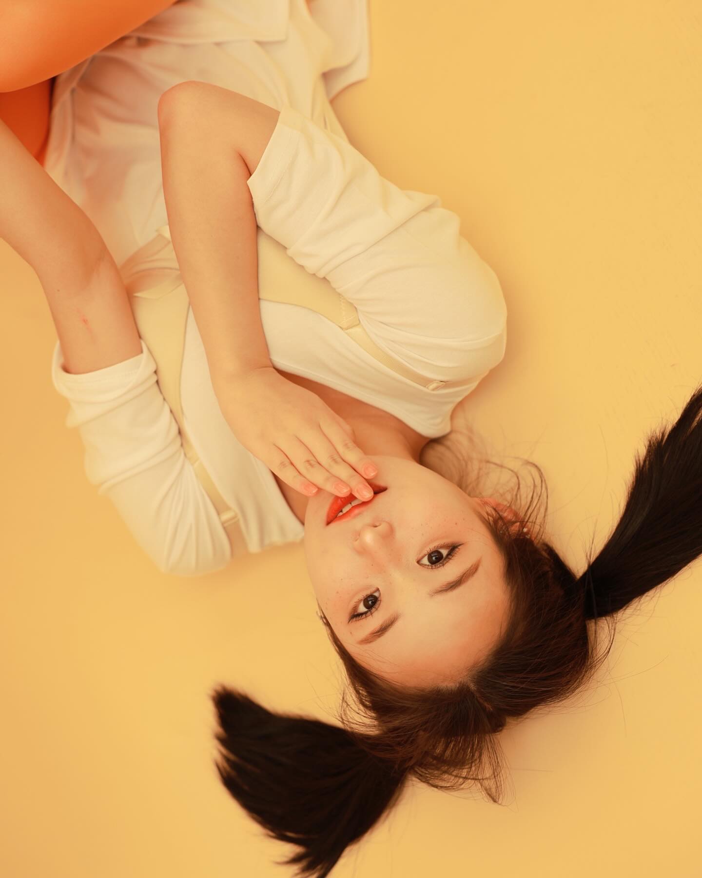너네가 다 이상하다고 놀렸던 사진인데
.
.
.
이사진 컨셉이 말괄량이 삐삐라 의도적중이야💖
Photo by. ssun_b_