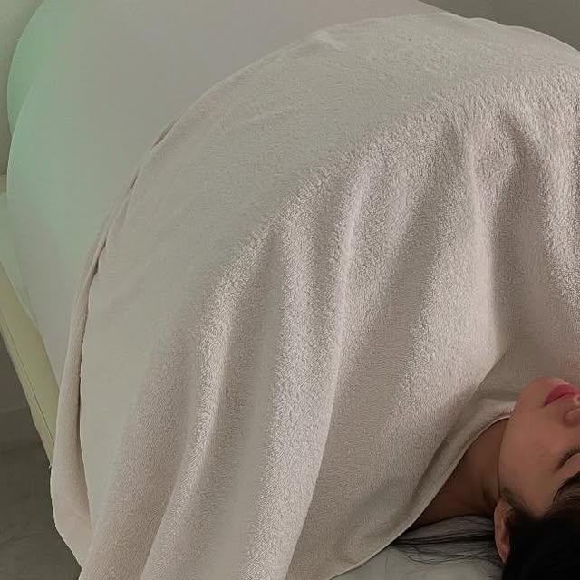 찌니얌 on Instagram: "#협찬 단 20분 만으로 운동 6시간의 효과를 ⁉️ #제이알센터 에서 진행한 슬리밍케어로 땀도 쫘악빼면서 뱃살관리 집중적으로 하고왔는데요! 지방이깨지고 녹는 검증된