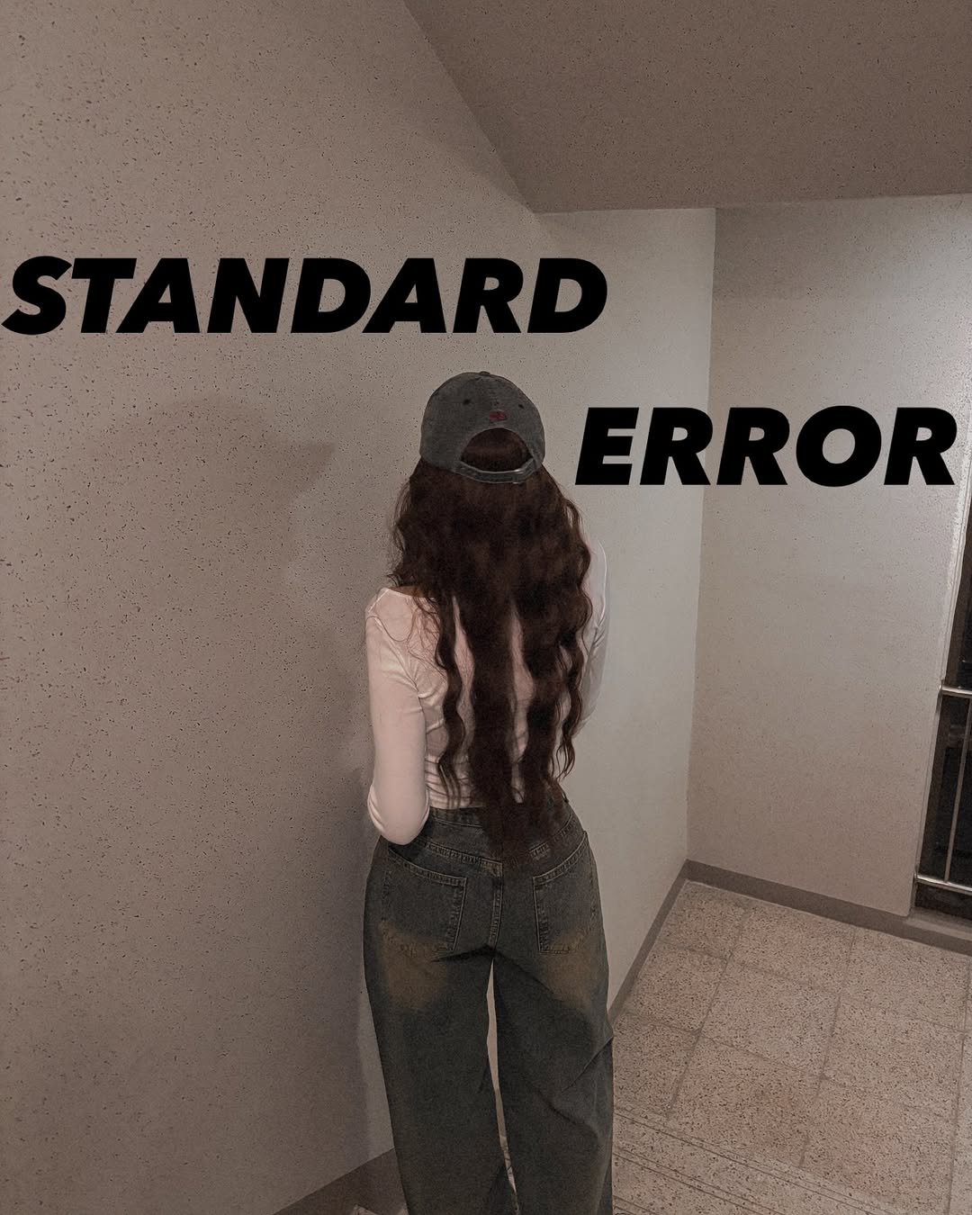 리나 | 와이드한 핏의 #데님팬츠 찾으시나요? 👖 🏷 @standarderror_official ✔️터치감이 부드럽고 견고한 내구성의 원단으로 편안한 착용감 ✔️매트한 니켈 무광 리벳으로 빈티지한 무드 ✔️빈티지한 컬러감과 캣워싱이 포인트 #스탠다드에러... | Instagram