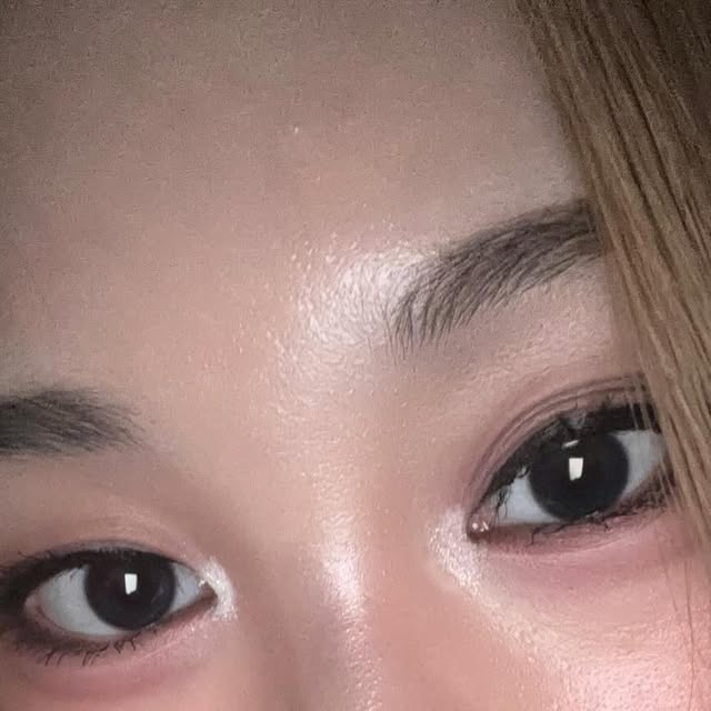Juliet♡ on Instagram: "#광고 #ad @blancdiva_official 
제가 메이크업에 쓴 제품은 인플루언서 홍주님과 함께 공동개발한 블랑디바의 애교살 쿼드 팔레트 02 HUSH 컬러입니다! 이번에 블랑디바에서 새로 런칭한 애교살팔레트이고 애교살에는 오직 블랑디바 팔레트만 사용했습니다🩷 발림성이 정말 부드럽고 뭉침이 없어 쉽고 간단하게 애교살 메이크업을 끝낼 수 있고, 컴팩트한 디자인으로 어디서든 쉽게 메이크업을 할 수 있습니다! 

#애교살팔레트 #블랑디바 #애교살메이크업 #홍주공동개발"