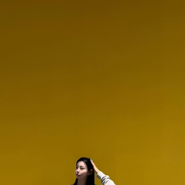 🐶🐕 on Instagram: "#광고 
[  86-IRO284 [워터프루프] 윈드브레이커 와이드 밴딩 팬츠 ]

 👖 베이직한 형태의 여유로운 와이드핏 실루엣

 👖 통기성과 가벼운 무게감으로 한여름에도 편안한 착용감

 👖 허리 밴딩으로 부담감이 없음

 👖방수 효과가 높은 소재 사용으로 생활 방수가 뛰어남

.
.
.
.
.
.
.
.
.
.
.
.
.
#아이러니포르노화이트라인 #아이러니포르노 #IRONYPORNO #IRONYPORNOWHITELINE #남여공용 #워터프루프 #바지 #윈드브레이커 #와이드팬츠 #밴딩팬츠 #PANTS #windbreaker"