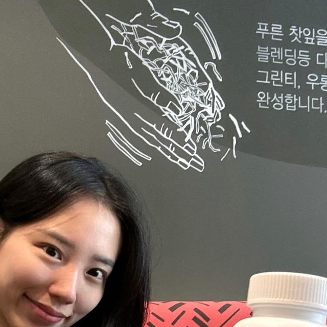 Jay on Instagram: "#광고 #헬스하우스 #허리쏘옥다이어트 
바디프로필은 점점 다가오는데 맛있는건 포기 못해🫣
(운동하는 날에는 쌩얼 필수ㅎㅎ)

일반식품이 아닌 식약처에서 기능성을 인정받은
다이어트 건강기능식품!! 천연 과라나 성분(천연 카페인) 이
부원료로 함유되어 운동 전에 2알만 먹으면 끝🫶🏻

💡탄수화물이 체지방으로 바뀌는걸 막아주는 효과->
체지방이 고민이신 분들, 탄수화물 많이 드신다면 필수!!
.
.
.
#가르시니아#다이어트보조제#칼로리컷팅제#체지방컷팅제#다이어트영양제#유지어터#복부비만#뱃살빼는법#헬스하우스#얼죽아 #다이어트식단 #헬린이 #바디프로필"