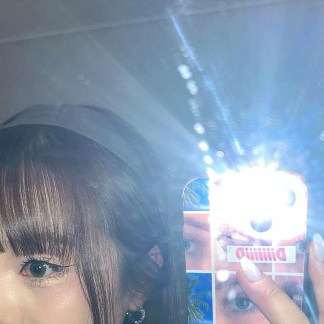 MinKyung Shin on Instagram: "#광고 제가 착용한 헤어밴드와 썬글라스는 👉🏻 @right_here_women 데일리로 착용하기 너무 좋은 제품들🤍 #롸잇히어 #righthere"