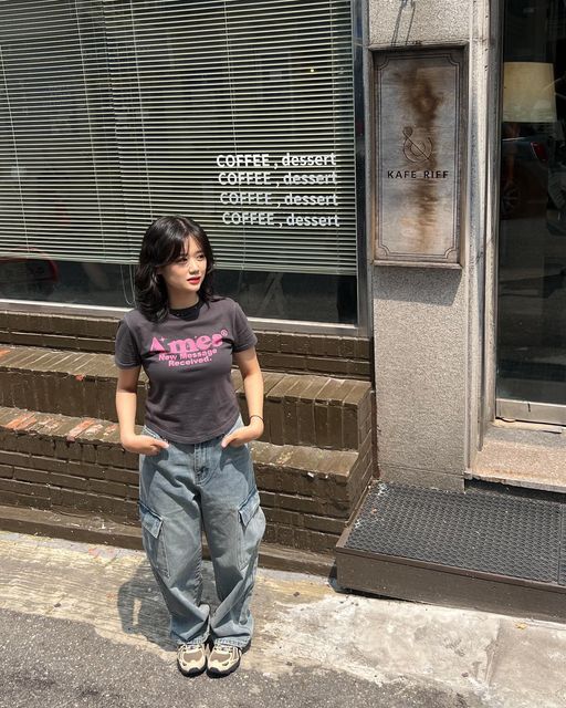 ✨ on Instagram: "핏좋은 카고데님🤍👖
@standarderror_official 

#광고#스탠다드에러#standarderror#데님팬츠#팬츠#청바지#와이드팬츠#Pant#Denim Pant#데님바지"