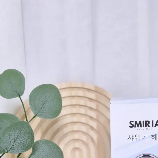 쵸파 💗 on Instagram: "#광고 수압이 약한 우리집 SMIRIA 샤워기헤드로 바꾸고 샴푸 헹굼도 빨라지고 샤워 시간이 줄었어요🤗 5단으로 물줄기도 조절할 수 있고 수압은 UP 시키고 사용량은 줄이
