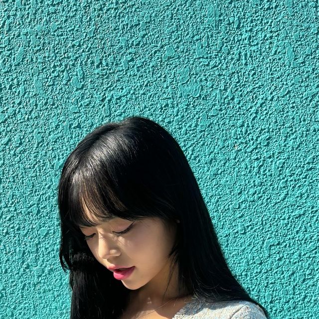 ˚⋆ ̥✩ ⋆⁺₊⋆ᙏ̤̫ 허진희˚⋆ ̥✩ ⋆⁺₊⋆ on Instagram: "#광고 @vivabrown_official 85-VIVAJ057 Line Fringe Crop Tweed Jacket 퀄리티 좋은 트위드 자켓 곧 결혼식 시즌이라 자주 입고다닐듯 싶어요-🩵