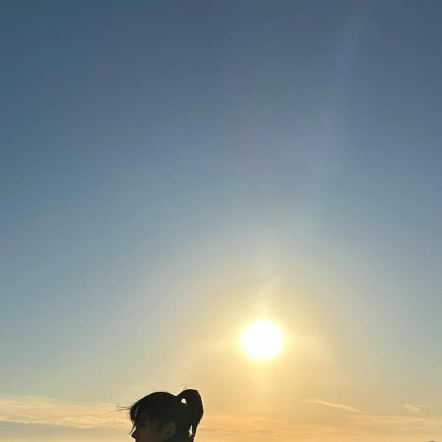 최정윤 on Instagram: "바다다!"