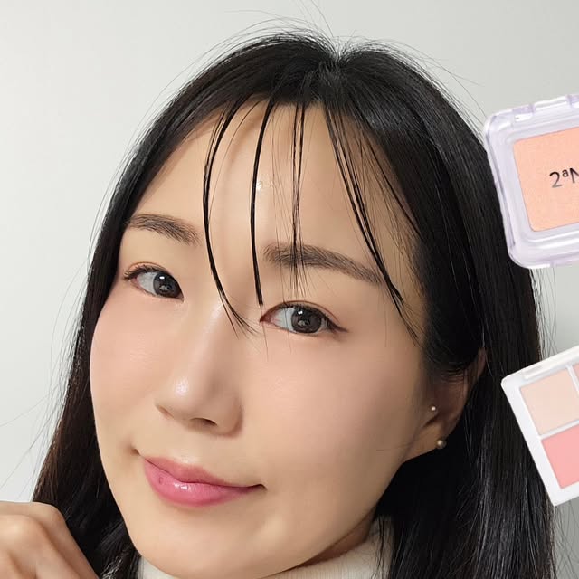 mihee on Instagram: "#협찬 요즘 유행이라는 #페어리메이크업 #봄메이크업 관심있다면, #올영추천템 #투에이엔 추천! 6색 아이섀도우 팔레트가 무려 12종류나 되고,🥰 하이라이터도 10가지!!!💗듀