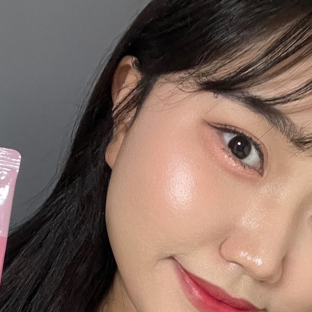 유난나나💖 on Instagram: "#광고

피부관리에 콜라겐은 선택 아니고 필수인데
간편하게 섭취할 수 있는 🇨🇦캐나다 연어콜라겐 프리미엄‼️

초저분자 연어 콜라겐 1,000mg에 1포투입함량기준 저분자 콜라겐 500Da 이하
100% 캐나다산 단일 어종 연어 콜라겐이라 믿고 먹을 수 있어요🫶

특유 쓴맛과 비린맛이 없는 상큼한 레몬맛이라 하루 한포 간편하게 콜라겐 섭취가 가능합니다🍋

올겨울부터 상아제약 캐나다 연어콜라겐 프리미엄먹고 다같이 예뻐질사람👸🏻🫶

#상아제약#콜라겐#콜라겐추천#연어콜라겐#단일어종콜라겐#캐나다연어콜라겐프리미엄
#좋아요 #선팔 #follow4like #fff  #いいねした人 #likeforlikes #fyp #14f #f4f #141 #ootd #フォローバック #いいねした人全員ファローする #ね返し #いいね返します"