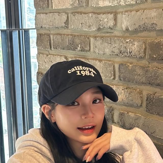 @c_heess on Instagram: "편한게 좋아🤍☁️🫧"