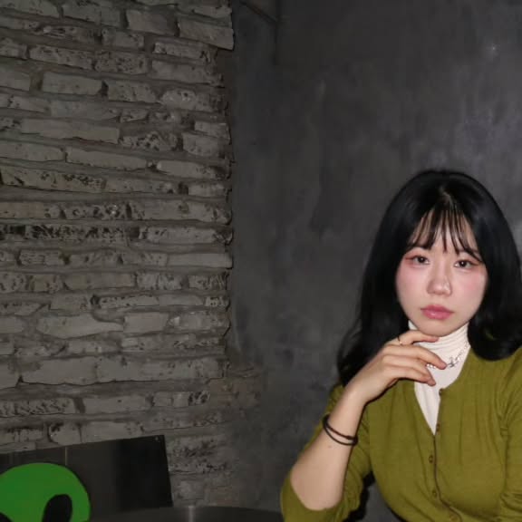 Jisoo on Instagram: "#협찬 외출할 때 이것저것 챙길 게 많은데 스타일은 포기 못 할 때,
요즘 저는 무조건 오사와 엘로아 백 들고 나가요.
일단 가죽이 너무 딱딱하지 않고 유연해서 착용감이 진짜 편하구요.
은은하게 도는 광택감이 고급스러운 느낌이라 캐주얼한 룩에도, 페미닌한 룩에도 다 잘 어울려요!
가장 좋았던 건 알찬 수납력! 👍
내부 지퍼 주머니에 중요 소지품 쏙 넣고,
세트로 있는 미니 파우치까지 활용하면 가방 정리 끝이에요.
디자인부터 실용성까지 다 잡은 모던 시크템!
사계절 내내 들기 좋은 데일리 백으로 추천합니다🖤
📍 제품 정보: 오사와 OW-236 엘로아 레더 크로스백 (BLACK)
👉 공식 계정: @osawa_official
🌐 구매 링크: https://osawa.co.kr/
#오사와 #OSAWA #가방추천 #레더크로스백"