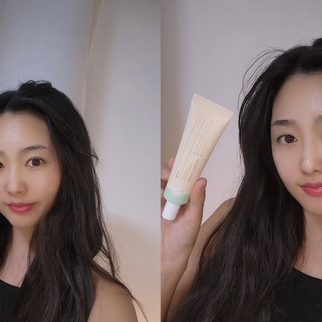 @jhslaaa on Instagram: "#협찬
며칠 전부터 애사비 율무 매끈크림을 사용하기 시작했다 사과에서 유래한 각질 케어라서 피부에 자극이 덜할 것 같아 기대를 했다 바르기 전에는 살짝 꾸덕한 제형인데 피부에 올리면 부드럽게 퍼졌다 🍏 바르고 나면 건조함 없이 촉촉함이 오래 유지됐다 꾸준히 바르다 보니 거칠었던 피부 결이 조금씩 정돈되는 느낌이 들었다 

또 Tannin Complex HR과 CICASOME 성분이 들어있어서 그런지 트러블 부위 진정에도 도움이 됐다 특히 요즘같이 에어컨 바람에 피부가 쉽게 건조해지는 계절에 쓰기 딱 좋았다 하루에 아침 저녁으로 챙겨 바르는데 흡수도 빠르고 메이크업 전에도 밀림 없이 잘 먹었다 ✨ 향도 강하지 않아 부담 없이 사용할 수 있었다 전반적으로 피부 결 케어와 보습을 함께 잡아주는 제품이라 만족스럽게 사용 중이다
#애사비 #시어버터 #항산화 #피지억제 #모공수축
#광고#애나비크림#쥐젖크림#편평사마귀크림#쥐젖제거크림"