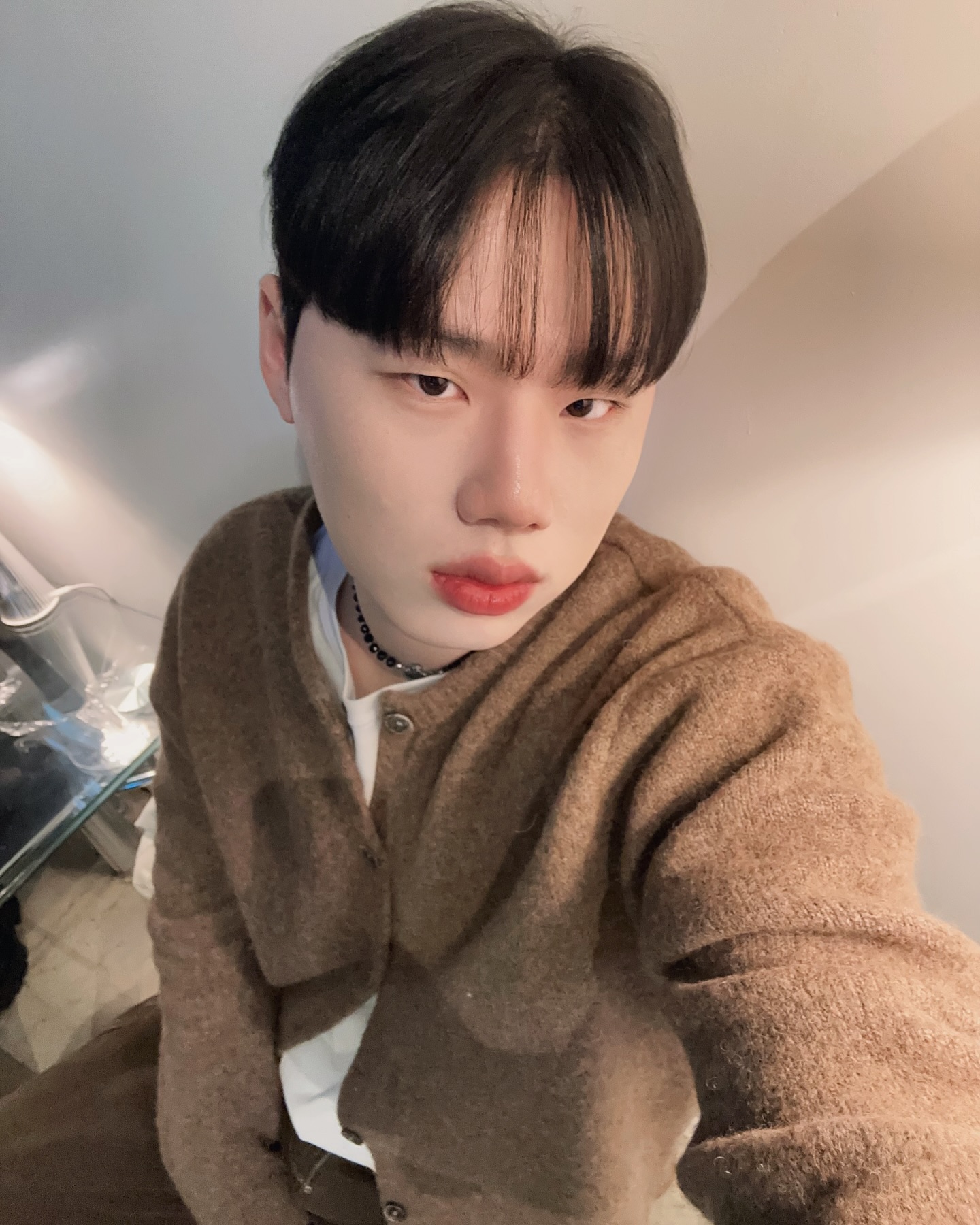 스물 일곱이라고?
왜?

#패션코디 #가디건 #가디건코디 #패션 #셀카 #셀피#셀스타그램#데일리#데일리룩#항공샷