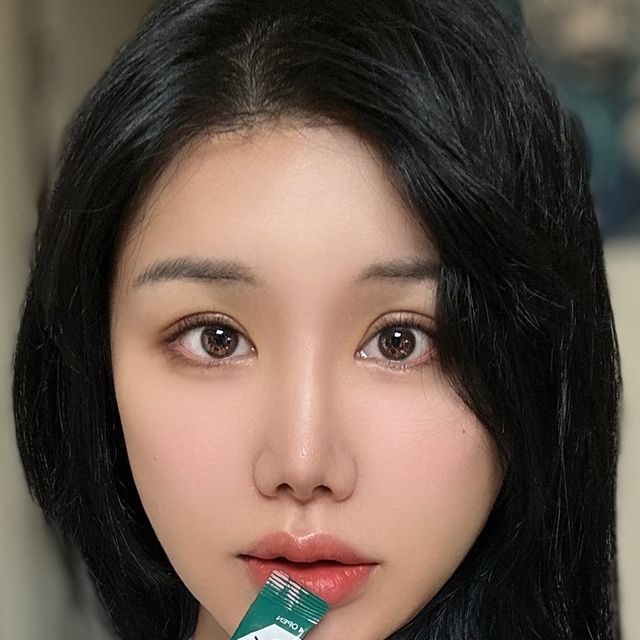 ⠀⠀⠀⠀⠀⠀⠀⠀김보라 | 여행하는 메이크업 아티스트 on Instagram: "#광고 아침에 일어나자마자 챙기는 YDY뉴트리션의 포스트바이오틱스GX 다이어트에 관심이 생기는 시점부터 꼬박꼬박 챙