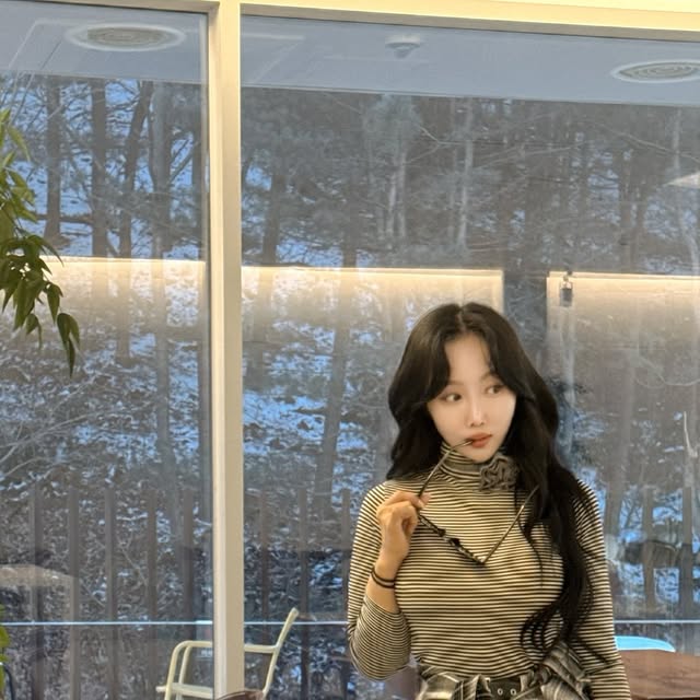 뉴욕 디자이너•모델 햐씬이 말아주는 패션•뷰티 꿀팁 on Instagram: "열장 꽉꽉 채워보고 싶었으나 사진 부족으로 실패😓 아쉽다 언젠간 꼭 채우고 말거라고 결심하는나 😎 👖Pants : @standard