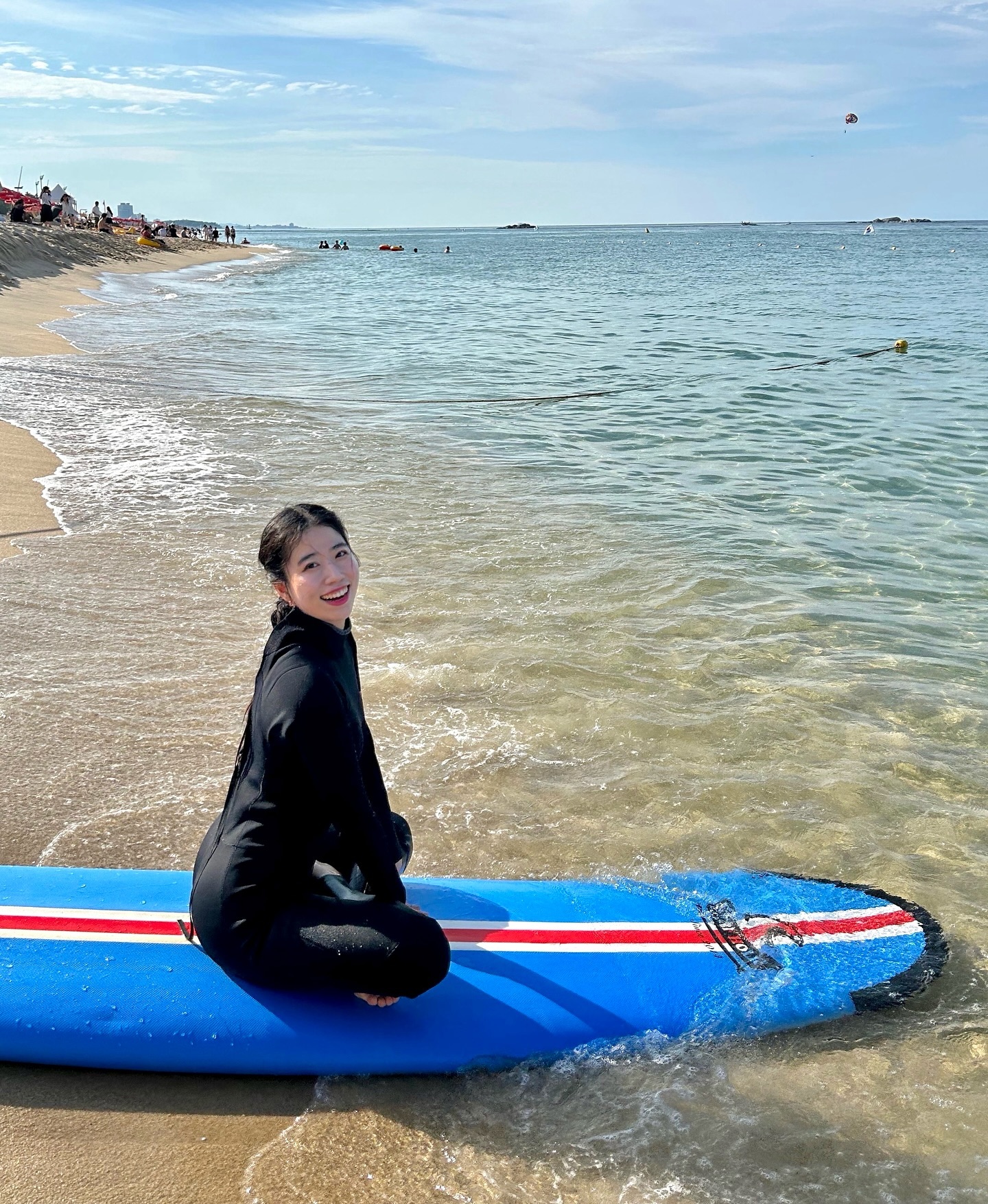 •
초보는 파도가 잔잔해도 즐거웠다구🏄🏻‍♀️🩵