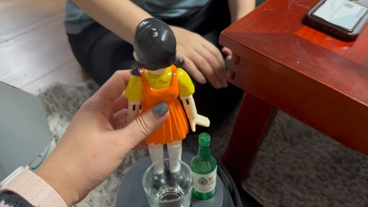 술게임 왜나만걸리냐능 🙄 
애들 닌텐도스포츠 하고 놀고놀고놀고😄
흥 많은우리식구들😝 빅파이로 이수시개로 뽑기놀이누가하라그랬냐는 전기테이프로 눈에부치고 눈가리고잡기누가하래 속눈썹다뽑힌다능 귀욤 아가들덕분에웃긴하루❤️