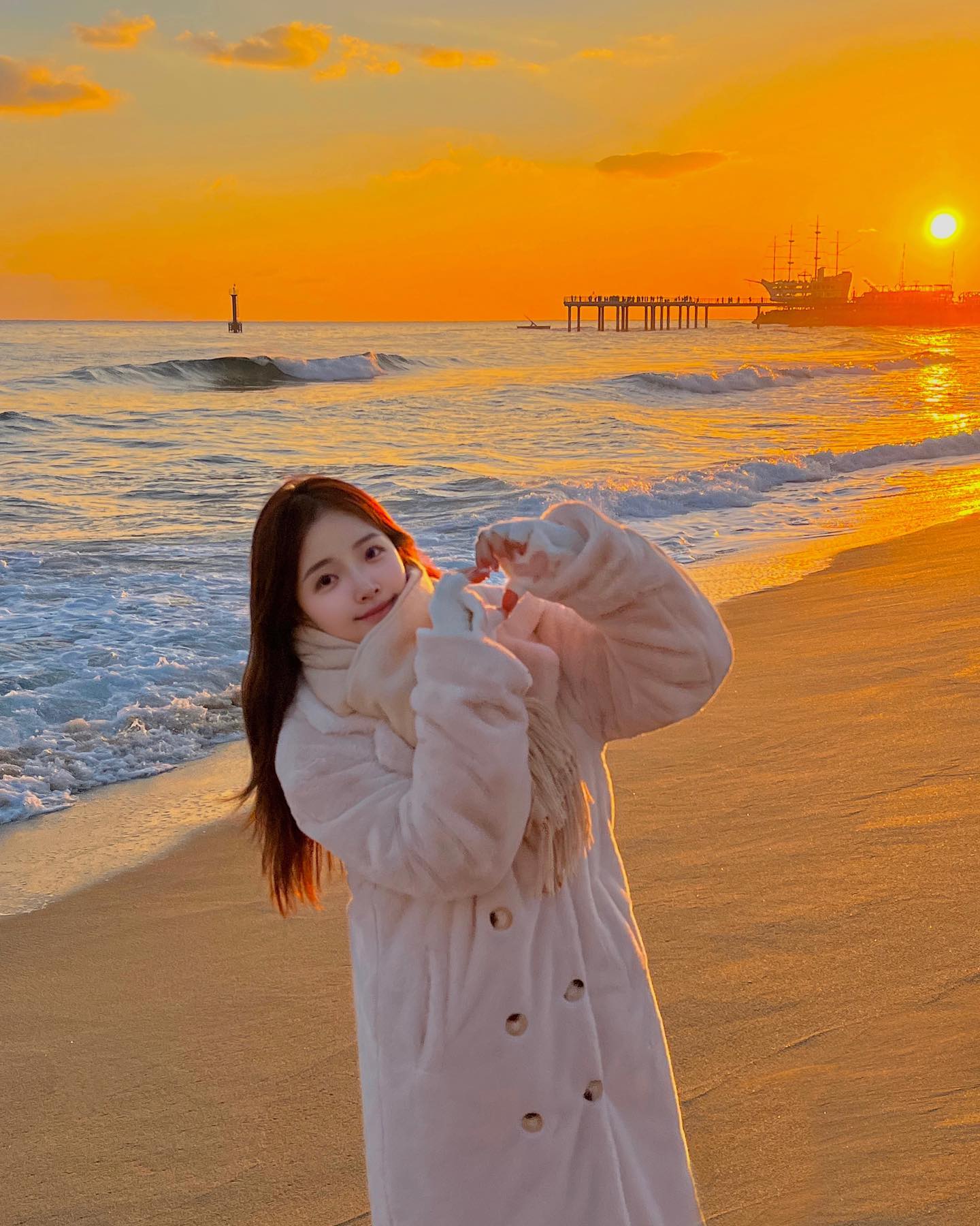 올해의 첫 번째 #일출 ☀️
모두가 행복한 2025년이 되게 해주세요 😌🧡