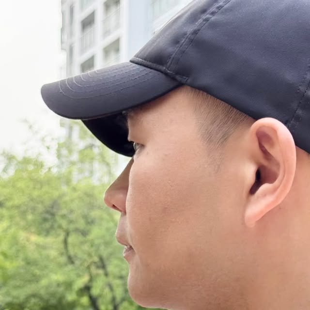 Isla | 일상 육아 뷰티 건강 on Instagram: "#광고

날이 더워지고 야외활동이 잦아지다보니
요즘 #휴대용선풍기 를 꼭 챙기게 되더라고요.

무더운 날씨에 챙겨나가면 얼마나 든든한지👍

이번에 사용해본 #SMIRIA넥풍기 

목에 걸어두면되서 양손이 자유롭고,
활동하기에도 좋아서 마음에 들었어요.
평소 운동을 즐겨하는 남편도 대만족이라며🥹

가벼운 무게, 심플한 디자인!
강력한 바람으로 목부분을 시원하게~

버튼 하나로 온오프부터
풍속 조절을 하기에도 쉬웠어요.
8단계 세밀한 풍속 조절!👏

사용해보니 너무 편한 #넥밴드선풍기
올여름 꾸준히 잘 사용해 보려고요.

양손 자유롭게 시원함을 느끼고 싶은 분들에게
적극 추천드리는 제품이에요!

https://link.coupang.com/a/cvYWv8

#SMIRIA #SMIRIA넥밴드선풍기 #넥풍기 #목걸이선풍기 #핸즈프리선풍기 #신상템 #선풍기 #선풍기추천 #충전식선풍기"