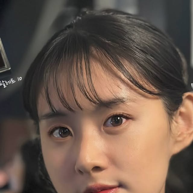 애루꽁치 on Instagram: "#광고 곧 다가오는 봄 메이크업 하고 싶다면 투에이엔의 특별한 컬렉션정원 속 안에흩날리는 꽃잎의 화사한 감성을담은 Blooming Garden 컬렉션 지금 바로 올리브영에서 만