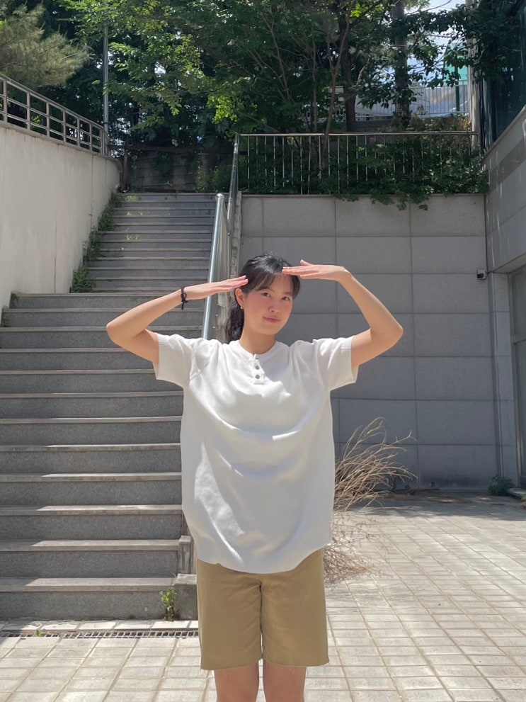 아이러니 포르노 헨리넥 반팔 니트 오버핏 여름 코디