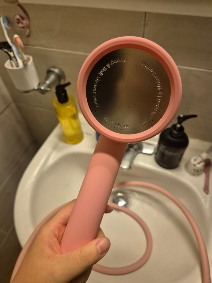 닥터워터 원터치 디자인 샤워헤드: 편리함과 인테리어를 동시에!