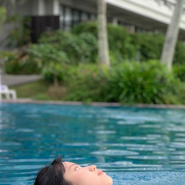 옞 on Instagram: "⠀
#광고 ⠀
색감 예쁜 암튜브랑 편하게 수영하기 〰️🌊
⠀
⠀
⠀
#오렌지앨리스암튜브 #오렌지앨리스 #암튜브 #팔튜브
⠀"