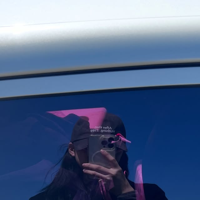 폴린 | 일상 카페 패션 on Instagram: "프로 결혼식 참석러 #광고 터치감이 부드럽고 견고한 내구성의 원단으로 편안한 착용감 덕분에 하객룩으로 나쁘지 않아요😎 어쩌다보니 결혼식 자주가는
