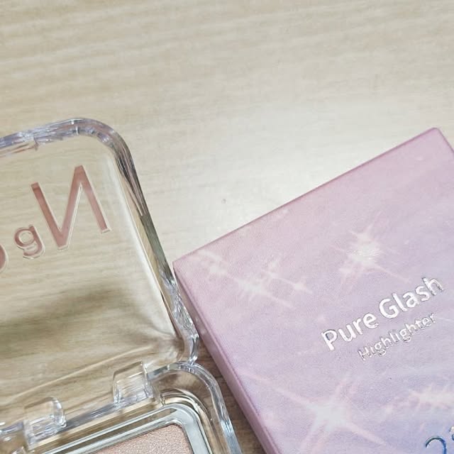 ❤ on Instagram: "#광고
.
.
.
올영 세일하니까 저렴하기도 하고 색상이 다양해서 고르는 재미도 있고 누구든지 어울리는 색상을 고를 수 있으니 대만족!!!
바를 때도 잘 발리고 발색까지 쨍하니 너무 이쁘잖아 ㅎㅎ
#올영픽#올리브영추천템#올영필수템#러브버블컬렉션#롱웨어링파운데이션미니#컬러플레이듀얼라이너"
