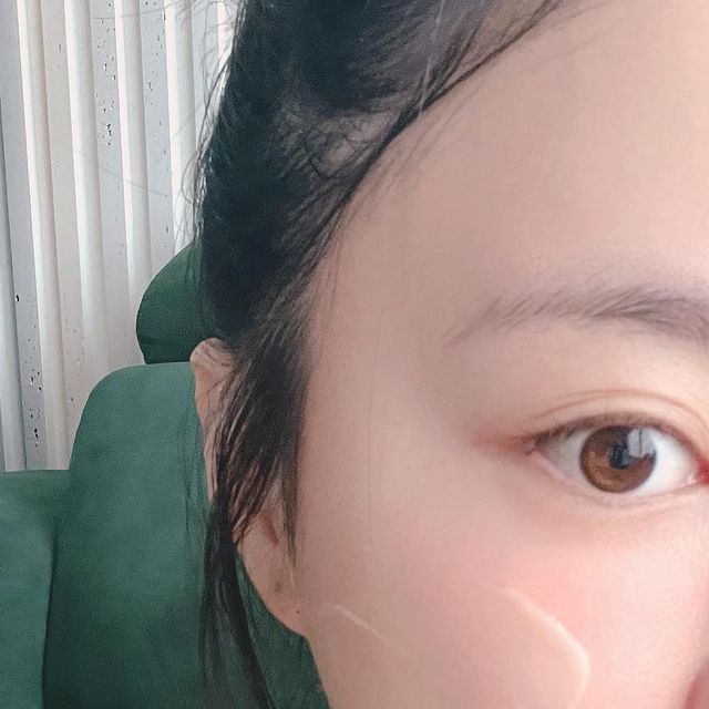 혜원이 | 시간을 쪼개는 여행자 on Instagram: "#광고 #홀스킨 밤에도 피부를 지켜준다는 사계절 나이트크림🌙 비타씨 브라이트닝 베리어 크림! 아직 출시되지 않았는데 좋은기회로 먼저 써보