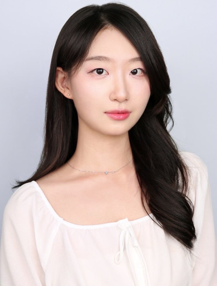 용인 사진관_바나나 사진관/ 자연스럽고 예쁜 증명 사진 🤍