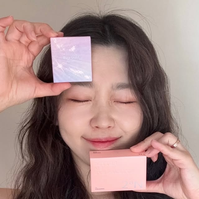 벨라니 on Instagram: "투에이엔X더현대서울 투에이엔 글레이즈 바운싱 틴트가 곧 런칭된다고해서 더현대 투에이엔비클립 팝업 에서 테스트 하고 왔어요 방문만해도 간단한 이벤트로