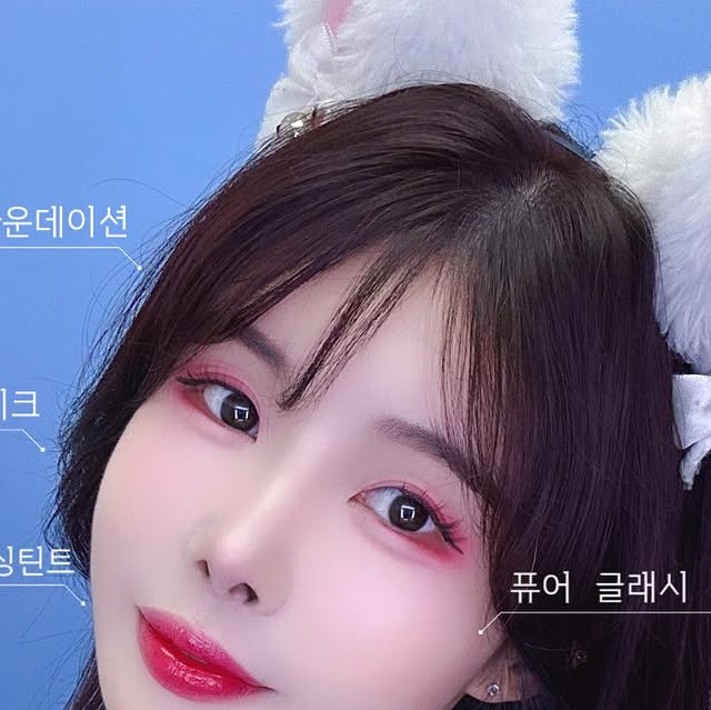 𝕪𝕠𝕦𝕟𝕘ੈ ✩‧₊˚       𝘐𝘚𝘛𝘑 on Instagram: "#광고 @2an_official

올영픽으로 인정받은 #색조맛집 #2aN 뷰티템 총집합💞

✨ 파운데이션: 얇고 촘촘하게 밀착돼서 무너짐 걱정 NO❗️
✨ 듀얼치크: 생기 가득한 컬러 조합으로 톤에 맞게 믹스 가능
✨ 틴트: 가볍고 선명한 발색으로 하루종일 생기 있게
✨ 하이라이터: 은은한 광채로 얼굴 윤곽이 살아나요🤭

기획상품으로 귀여운 타투스티커까지 증정..🤍
듀얼치크는 웜쿨 가릴거 없이 진짜 대존예 색상 가득하고 발색도 좋아서 무조건 강추예요💓💓💓

.
.
#올영픽 #올리브영추천템 #올영필수템 #러브버블컬렉션 #롱웨어링파운데이션미니 #컬러플레이듀얼라이너 #셀프메이크업"