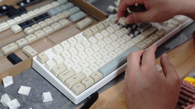키보드키캡 앱코무접점키보드 30g KN10C PBT 이미지 변신 성공 후기