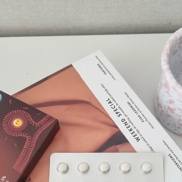 럽희🍒 on Instagram: "#광고#상아제약#리포좀
혈행개선 영양제 #폴리코사놀
육류,탄수화물 위주로 많이 먹을때
챙기는 있는 영양제에요
세계 최초 폴리코사놀 리포좀화 했고,
체내 흡수율을 증가시키기 위해 프리미엄 리포좀 원료를 사용했어요
나토배양물분발 함유,꼼꼼하게 부원료까지챙겼어요
불필요한 첨가물이 들어있지 않고
안심 위생 개별 PTP,어디서든 휴대가 간편해요
섭취하기 좋은 8mm사이즈이고,하루1정으로
흡수율 높은 #리포좀폴리코사놀 으로
건강 챙기세요💪🧡

https://smartstore.naver.com/sangapharm/products/11639549514

#레이델#혈행개선#혈행 영양제#닥터린#혈행개선 영양제"