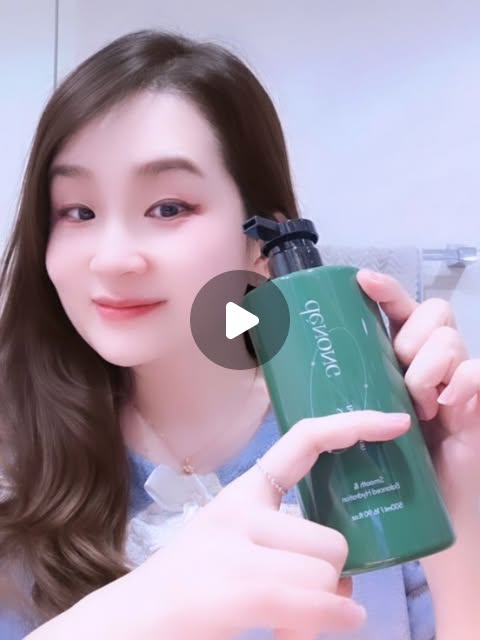 🐬 Marina on Instagram: "#광고 ㅣ바디 트러블 케어🌿
🌿드농 바디로션🌿

🌿 Marina
집에서 끝내는 바디 트러블케어 👍 
 더마 솔루션!!

✅️ 각질 케어 특허 3종 설계
✅️ 19가지 주의성분 무첨가
✅️ 무자극, 무향
✅️ 미백, 주름 개선 이중기능성

계속 재발하는
다양한 바디 트러블

오돌토돌 닭살
건조한 뱀살
착색된 흔적
원인에 맞는 근본전 솔루션 필수11

얼굴보다 두꺼운 몸 피부
고강도, 고농도 제품으로
바디 피부 전문 케어가 필요합니다.

드농 바디로션은
독자 개발한 3종 특허 성분을 함유
두꺼운 몸 피부 속까지 닿는 기술 적용

🌿#드농 #바디로션 #모공각화증 #바디케어"